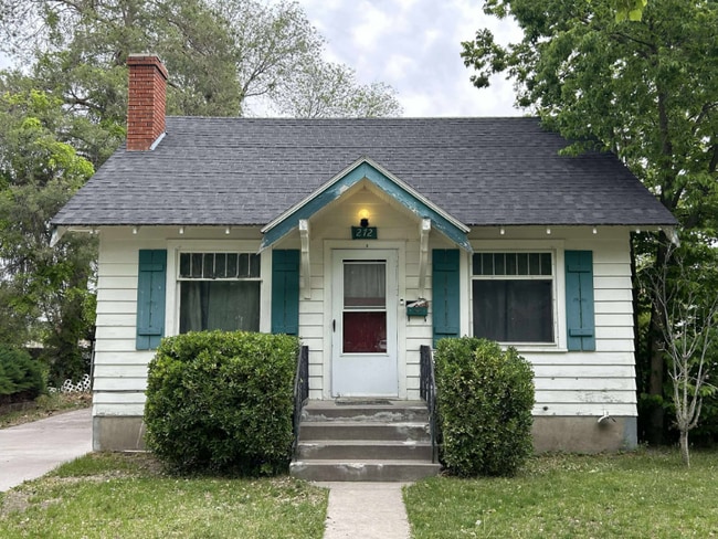 272 Pierce St