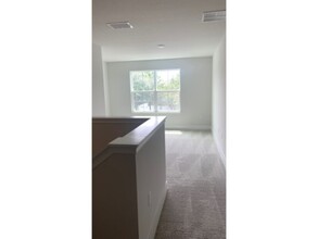 6907 Five Oaks Dr in Harmony, FL - Building Photo - Building Photo