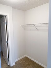 3425-319 19 St NW in Edmonton, AB - Building Photo - Building Photo