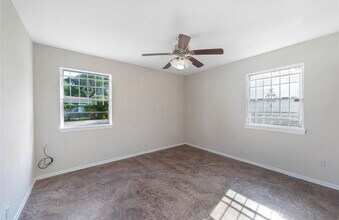 3018 Stallings Dr in Houston, TX - Building Photo - Building Photo