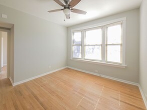 1954 W Winona St, Unit 1 in Chicago, IL - Foto de edificio - Building Photo