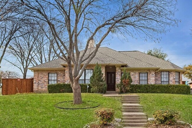 property at 1 Shannon Ct