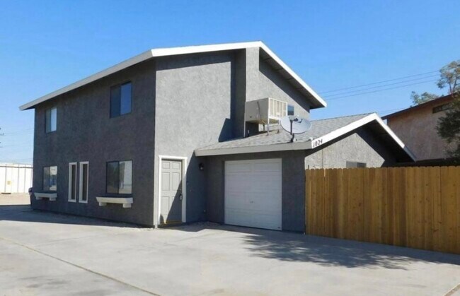 property at 1024 W Atkins Ave