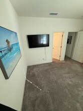 6041 Oberlander Dr in Roseville, CA - Building Photo - Building Photo