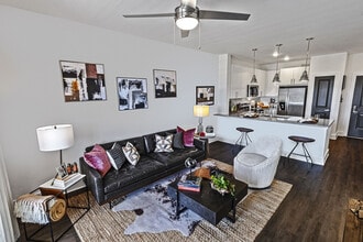 Fieldhouse Apartments in Lawrenceville, GA - Foto de edificio - Building Photo