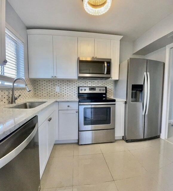 1410 S Federal Hwy in Lake Worth Beach, FL - Building Photo - Building Photo