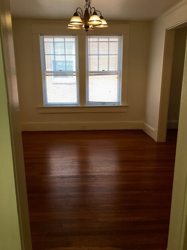 103 E Patrick St, Unit 2 in Frederick, MD - Foto de edificio - Building Photo