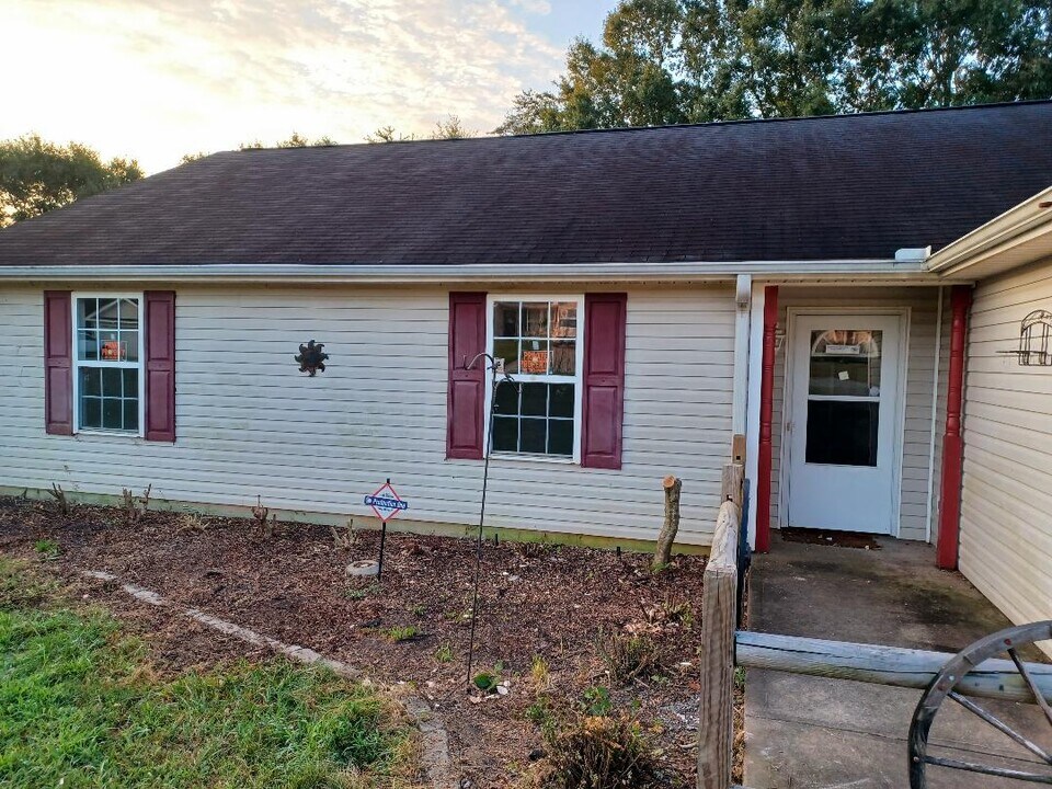 846 Damson Plum Ct in Spartanburg, SC - Foto de edificio