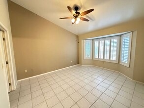 2852 Bluffpoint Dr in Las Vegas, NV - Building Photo - Building Photo