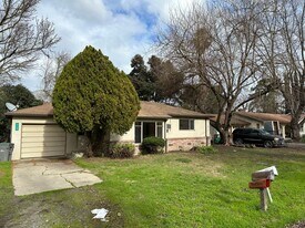 3120 Alder Way in West Sacramento, CA - Building Photo