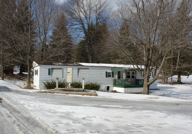 1716 E Pleasant Valley Blvd in Altoona, PA - Foto de edificio - Building Photo