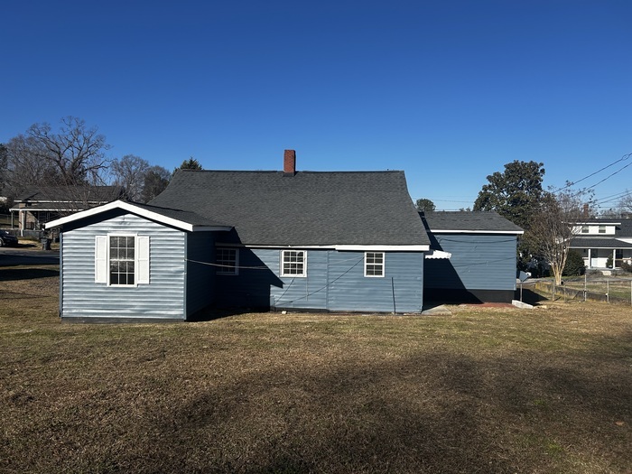 14 Haynes St in Piedmont, SC - Building Photo