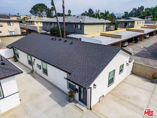 1258 Mariposa St in Glendale, CA - Building Photo - Building Photo