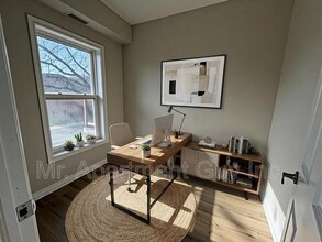 128 Wellington St S in Hamilton, ON - Building Photo - Building Photo