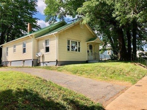 property at 2205 Mayflower Dr