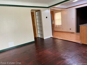 13630 Balfour Ave in Oak Park, MI - Building Photo - Building Photo