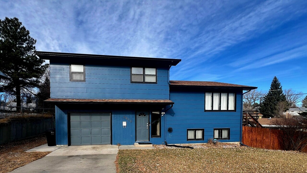 3210 Navarre Rd in Casper, WY - Building Photo