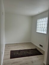 1134 SW Jefferson St, Unit 206 in Portland, OR - Building Photo - Building Photo