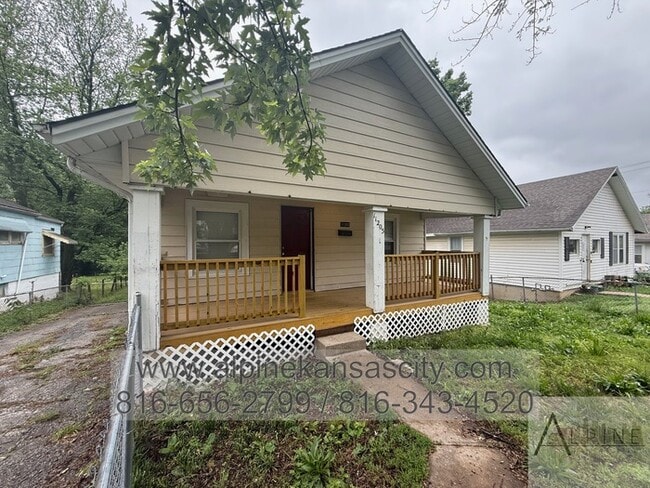 property at 11205 E 10 S