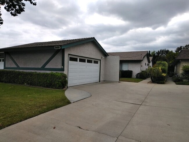 property at 943 Sedona Ct