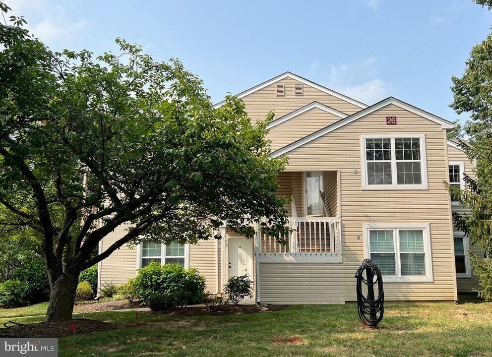 2608 Beacon Hill Dr in Southampton, PA - Foto de edificio