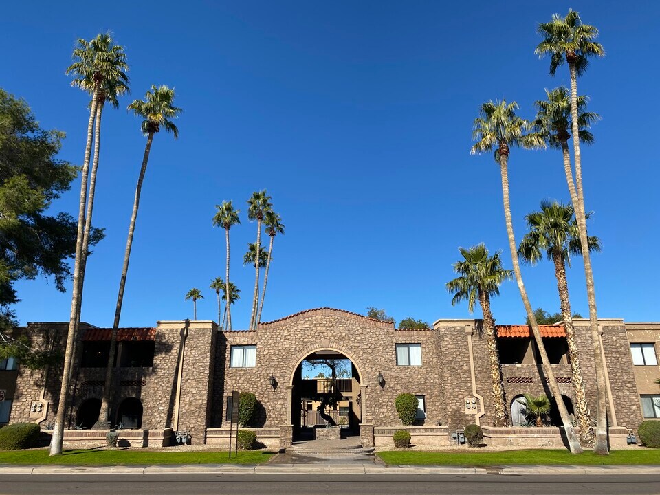 7110 E Continental Dr, Unit 1005 in Scottsdale, AZ - Building Photo