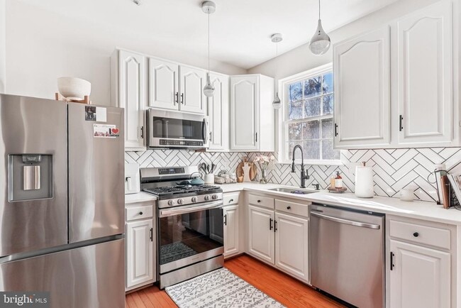 7510 E Plateau Dr in Severn, MD - Building Photo - Building Photo