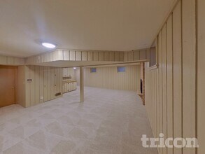 13408 Colfax Ave S in Burnsville, MN - Foto de edificio - Building Photo