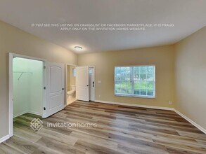 33423 Terragona Dr in Sorrento, FL - Building Photo - Building Photo