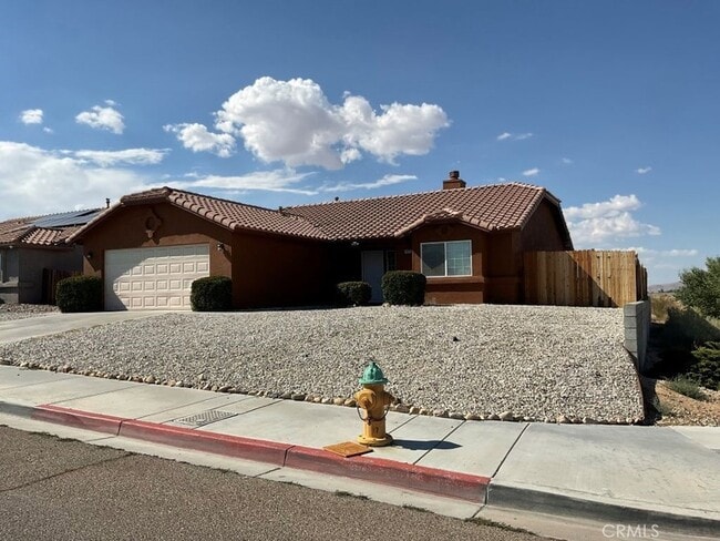 16392 Appletree Ln in Victorville, CA - Building Photo - Building Photo