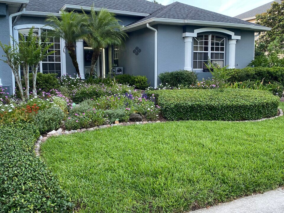 270 Suncrest Ct in Oviedo, FL - Foto de edificio