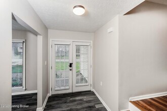 3500 Pirogue Rd in Louisville, KY - Building Photo - Building Photo