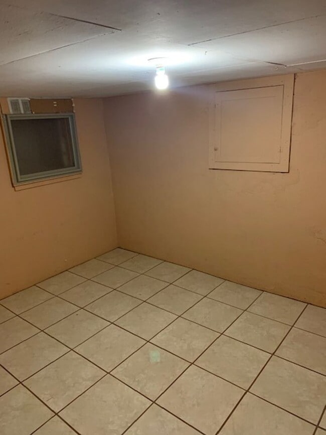 1101 W University Dr in Portales, NM - Building Photo - Building Photo