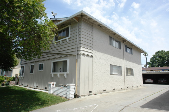 2329 Monroe St in Santa Clara, CA - Building Photo - Building Photo