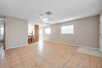 6632 Hickorywood Ln in New Port Richey, FL - Building Photo - Building Photo