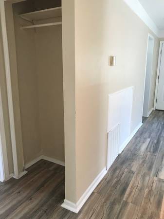 1520 E Meyers Ave in Hazel Park, MI - Building Photo - Building Photo