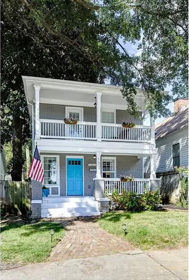 property at 152 Howell St NE