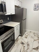 7931 2nd St N, Unit Unit C in St. Petersburg, FL - Foto de edificio - Building Photo