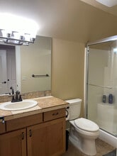 1485 Murrelet Dr in Redmond, OR - Foto de edificio - Building Photo