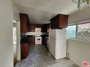 1462 S Bedford St in Los Angeles, CA - Building Photo - Building Photo