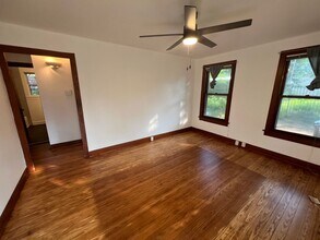 5004 Avenue F-Unit -1 in Austin, TX - Foto de edificio - Building Photo