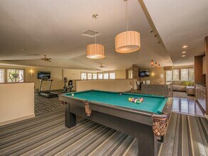 Creekside Apartments in Issaquah, WA - Building Photo - Building Photo