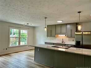 6563 Pacific Ave in Fayetteville, NC - Building Photo - Building Photo