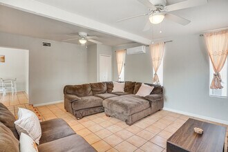 858 E Alturas St in Tucson, AZ - Building Photo - Building Photo