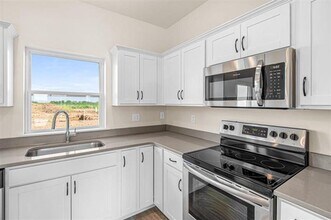 125 Sweetwater Ln in North Liberty, IA - Building Photo - Building Photo