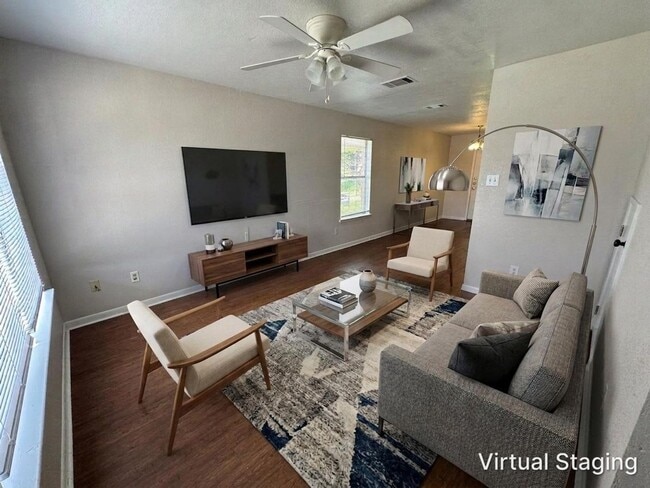 1210 Monroe Loop, Unit Apt A