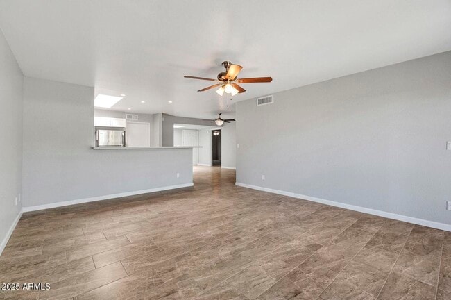 2515 E Villa Maria Dr in Phoenix, AZ - Building Photo - Building Photo