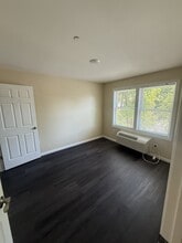 219 Redmond St in New Brunswick, NJ - Building Photo - Building Photo