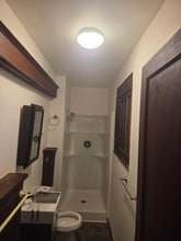 1915 11th Ave, Unit Apartment 2 in Altoona, PA - Building Photo - Building Photo