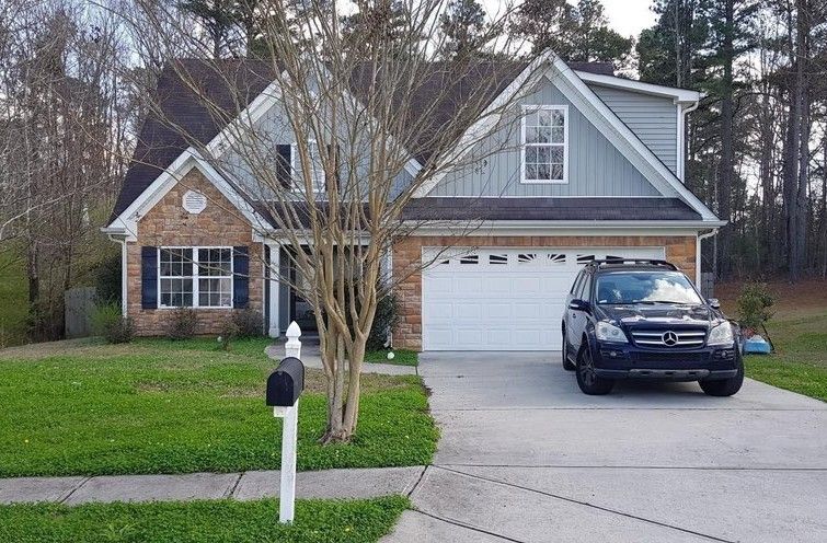 520 Millbrook Village Dr in Tyrone, GA - Building Photo
